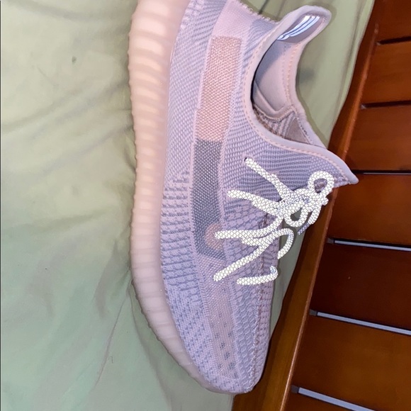 yeezy synth pink